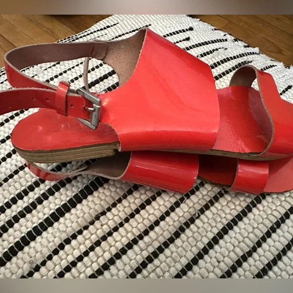 Sandals - Picture 7 of 12